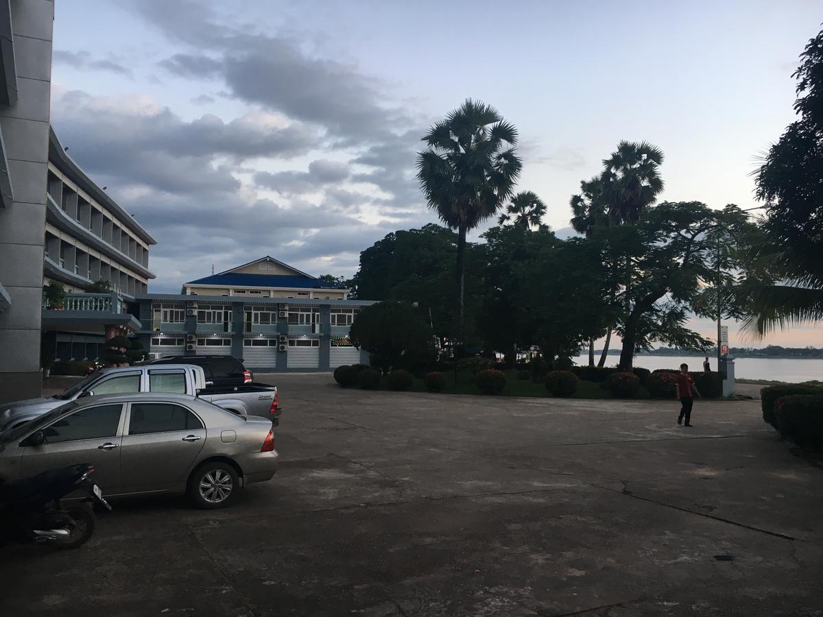 Mekong Hotel Thakhek Exterior foto
